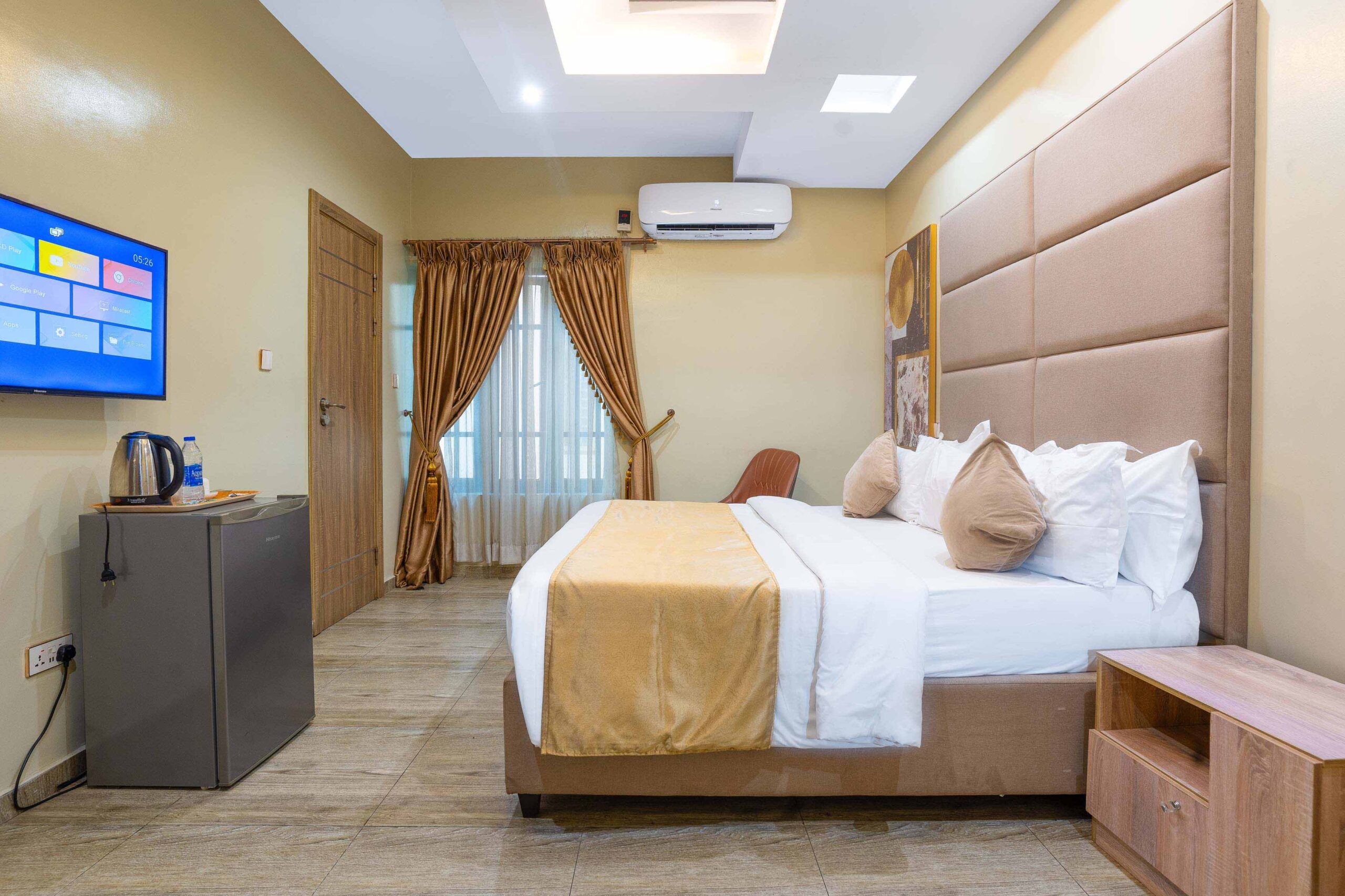 PRES REST ROOM_-12_1