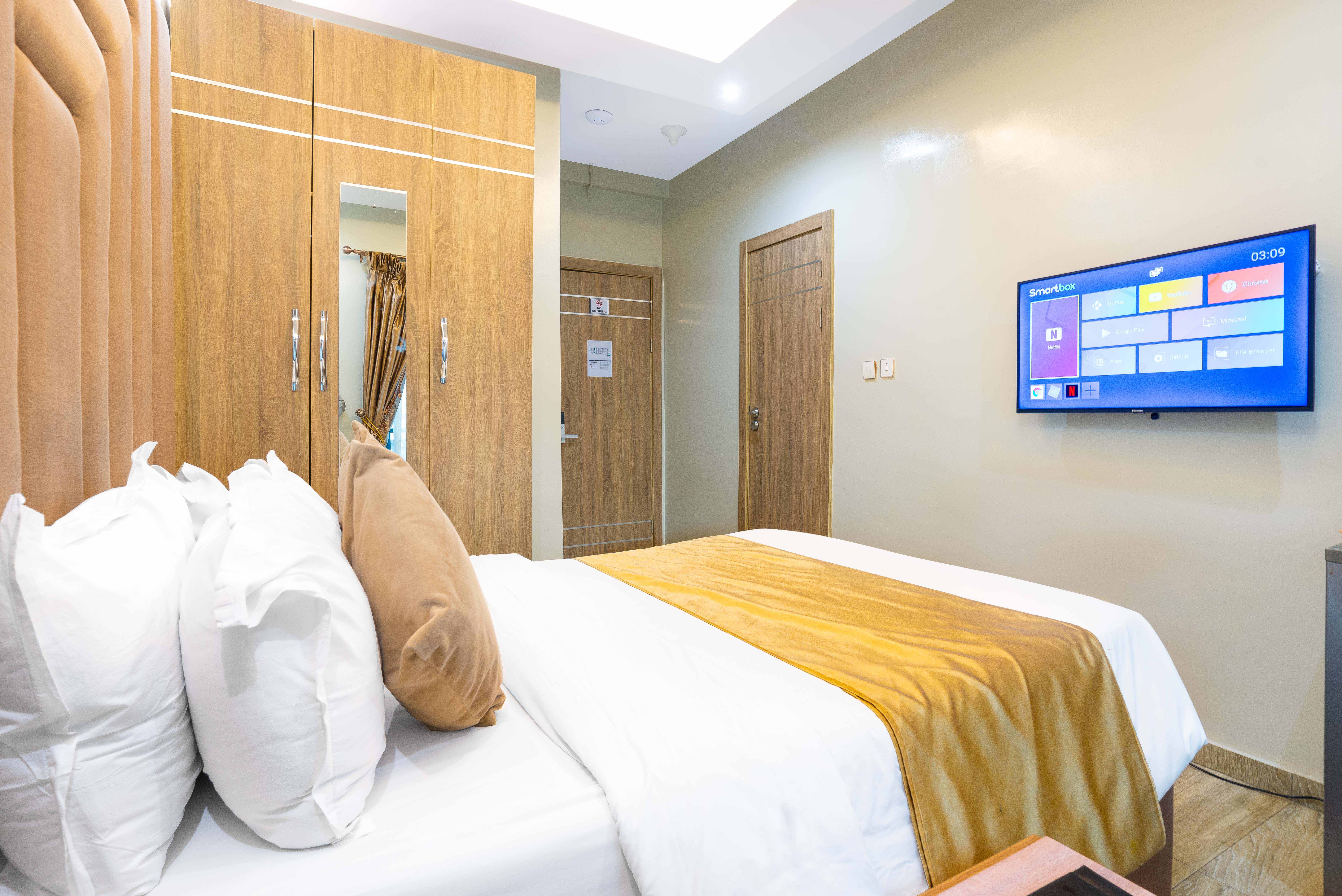 PRES REST ROOM_-31